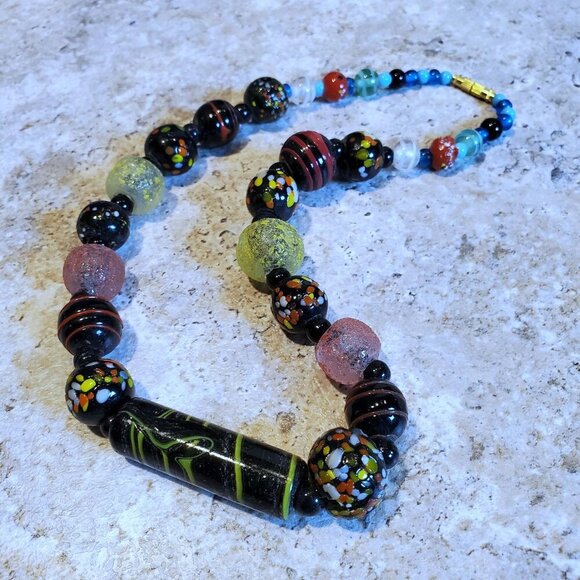 India Artisan Vintage 90s Glass Beads Black Multi Necklace OOAK Style P - Picture 12 of 14